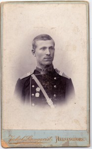 Визит-портрет младшего унтер-офицера одного из финляндских стрелковых полков.