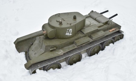 Модель легкого танка "БТ-5" для изучения курсантами академии АБТВ, СССР.