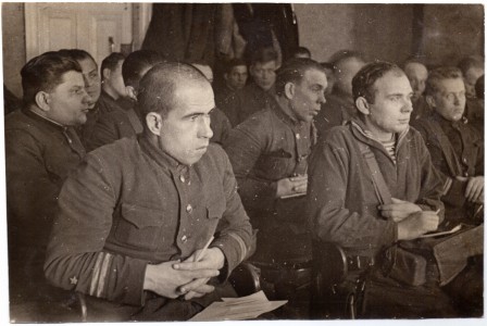Фото "Советские моряки на занятиях".