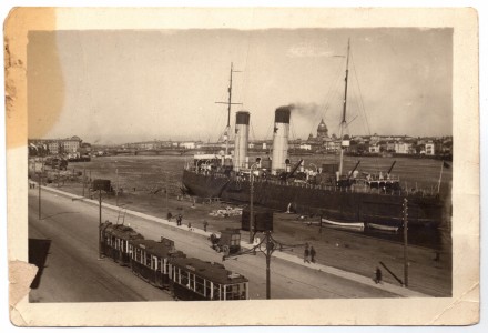 Почтовая карточка с изображением ледокола "Красин".